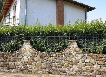 Ringhiera villa in ferro battuto